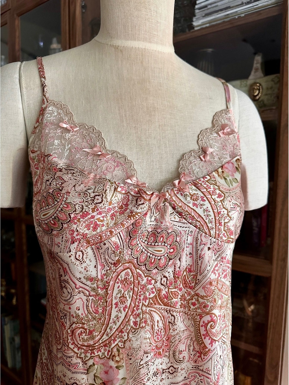 Vintage Madison Studio Intimates Paisley Lace-Trim Slip Dress size L. Brand New - Picture 2 of 7